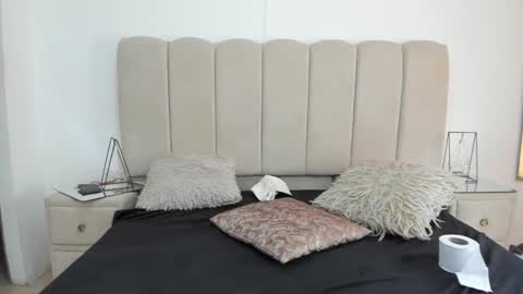 TomasANDalejo online show from December 2, 2:04 pm