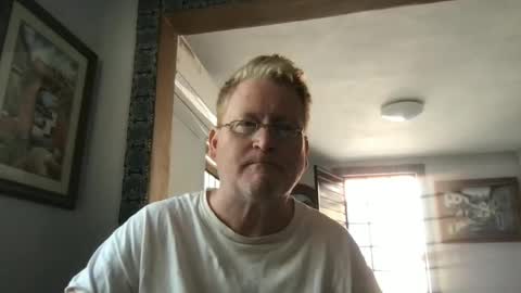 Snapshot of tomascausa chatting on January 17, 6:02 pm Hola online show from January 17, 6:02 pm