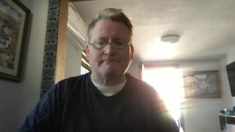 Snapshot of tomascausa chatting on January 15, 5:37 pm Hola online show from January 15, 5:37 pm