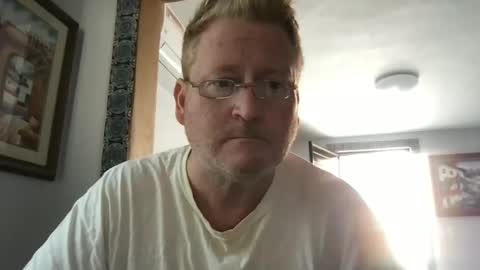 Snapshot of tomascausa chatting on December 5, 7:22 pm Hola online show from December 5, 7:22 pm