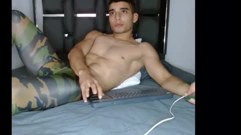 tomaz_18 online show from January 17, 4:55 am