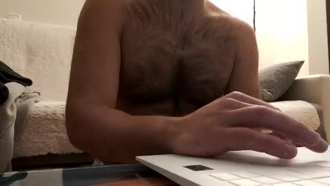 tomgas02 online show from January 13, 9:00 pm