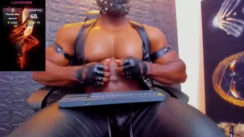 Tom Mike online show from February 24, 1:19 am