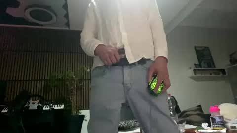 tommit84 online show from March 12, 2:30 am