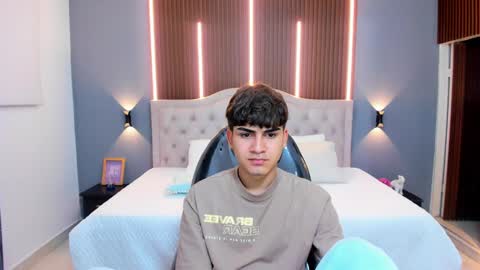 Tommy  online show from October 17, 4:16 am