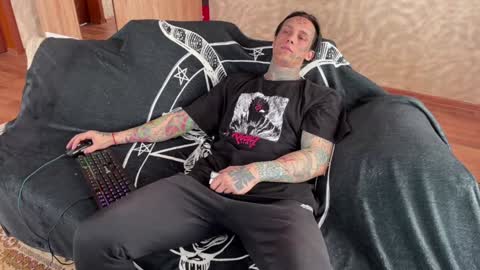 Tommy and Katana online show from February 2, 7:41 am