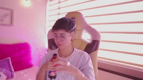 Blue  online show from April 14, 12:52 pm