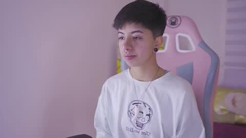 Blue  online show from December 3, 1:01 pm