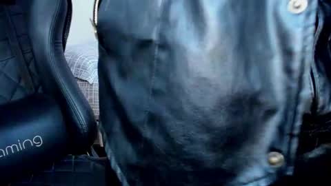 Twitter BreddTommy IG tommy bredd online show from September 14, 6:53 pm