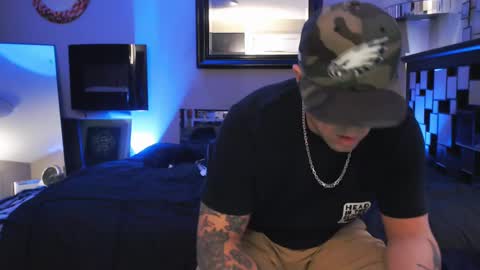 Snapshot of tommy_knuckles chatting on February 23, 8:00 pm Tommy online show from February 23, 8:00 pm