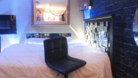 Snapshot of tommy_knuckles chatting on October 15, 2:15 am Tommy online show from October 15, 2:15 am