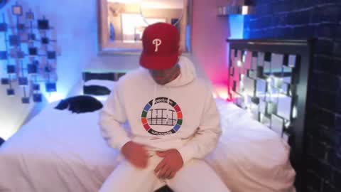 Snapshot of tommy_knuckles chatting on October 10, 1:06 pm Tommy online show from October 10, 1:06 pm