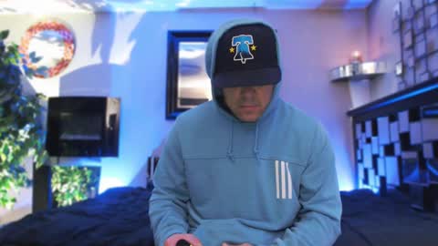 Snapshot of tommy_knuckles chatting on February 26, 11:00 am Tommy online show from February 26, 11:00 am