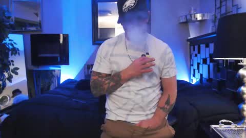 Snapshot of tommy_knuckles chatting on February 16, 8:54 am Tommy online show from February 16, 8:54 am