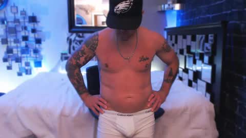 Snapshot of tommy_knuckles chatting on September 10, 5:58 pm Tommy online show from September 10, 5:58 pm