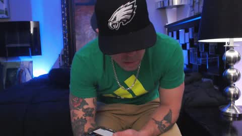 Snapshot of tommy_knuckles chatting on February 11, 5:26 am Tommy online show from February 11, 5:26 am