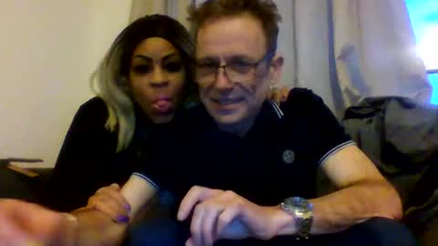 tommyandtomara online show from April 18, 7:51 pm