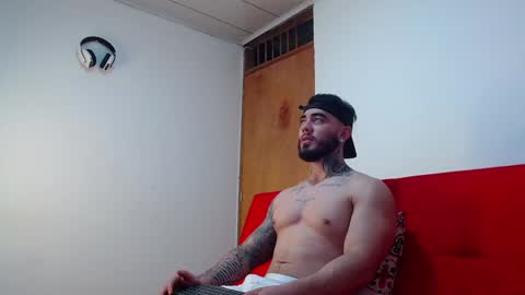 Steven online show from February 5, 7:07 am