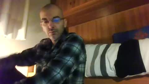 tommycorner online show from March 5, 9:04 pm