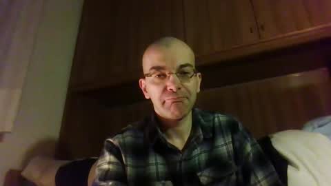 tommycorner online show from January 2, 10:33 pm