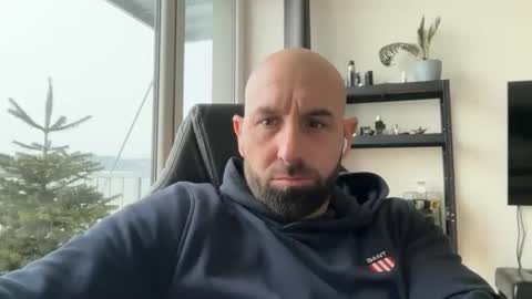 Thomas Fit online show from January 9, 7:47 am