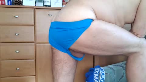 Snapshot of tommyyeu chatting on February 16, 9:48 am Tommy online show from February 16, 9:48 am