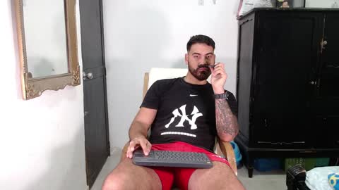 Snapshot of tomy_johnson2 chatting on January 27, 8:28 pm Tomas jhonson online show from January 27, 8:28 pm