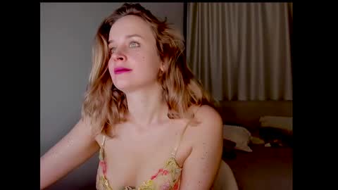 Tony and Alice online show from December 28, 10:44 pm