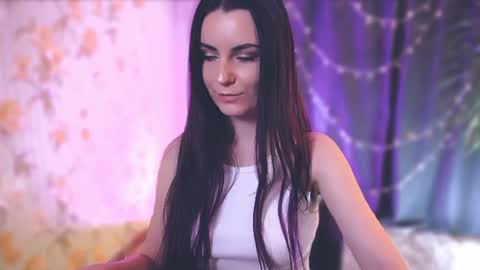 Elizabeth online show from January 15, 8:26 pm