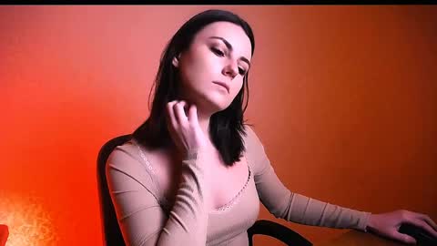 Elizabeth online show from April 20, 5:05 pm