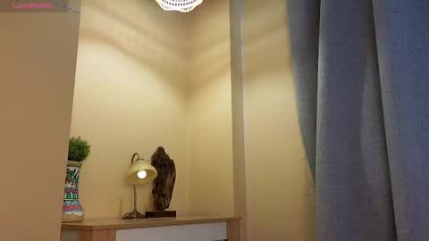 Hey hey Im Megan Pvt open. Im very glad to see you here online show from March 6, 6:19 am