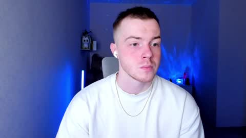 toohornyserj online show from January 31, 8:43 pm