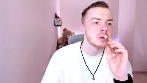 toohornyserj online show from February 20, 10:48 pm