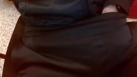 Topg84 online show from December 31, 5:40 pm