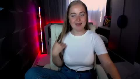 tori_blond online show from July 5, 5:47 am