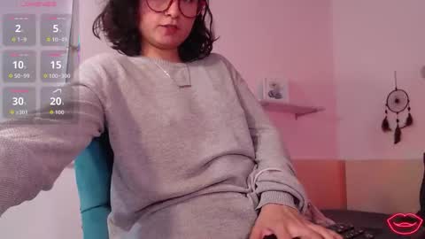 tori_just online show from November 28, 6:59 pm