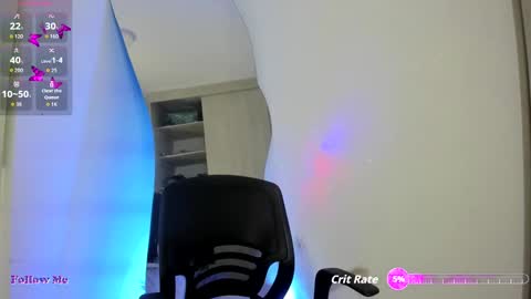 Snapshot of torycooper chatting on October 1, 11:25 pm TORY COOPER online show from October 1, 11:25 pm