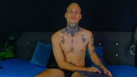 Stiven online show from July 2, 1:27 pm
