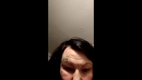 toxicanikki online show from January 11, 8:09 am