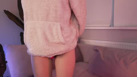 Bella online show from January 25, 1:19 pm