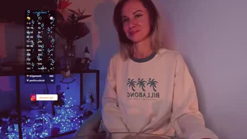 Hey my name is Kiri Kiri online show from December 14, 9:21 pm