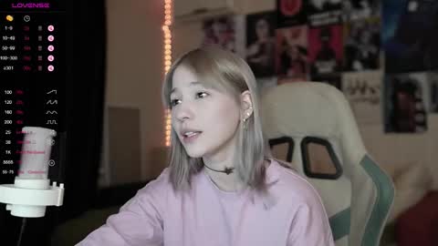 Ariana and Erik online show from March 4, 2:58 pm