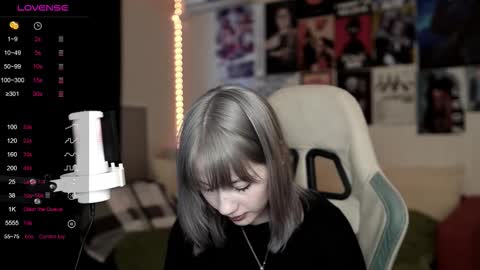 Ariana and Erik online show from February 10, 1:03 pm