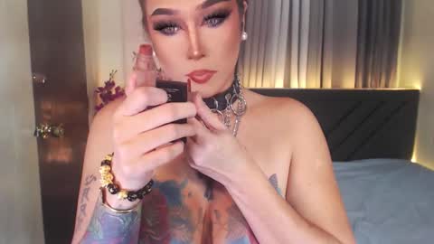 Snapshot of trandomsts chatting on October 15, 3:57 pm DOM irish online show from October 15, 3:57 pm