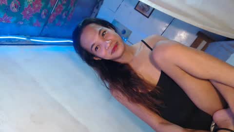 Amor  THUMBS-UP ME online show from March 6, 10:26 pm