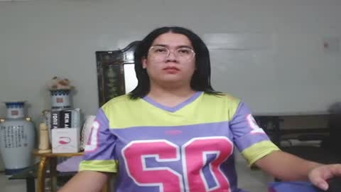 travelergirl online show from July 20, 11:12 am