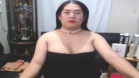 travelergirl online show from July 1, 11:02 pm
