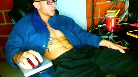 TRAVIS. online show from February 2, 4:10 am