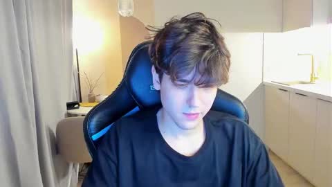 travisrivas online show from October 23, 7:26 pm