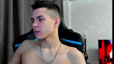 travisrivas online show from February 18, 4:03 pm